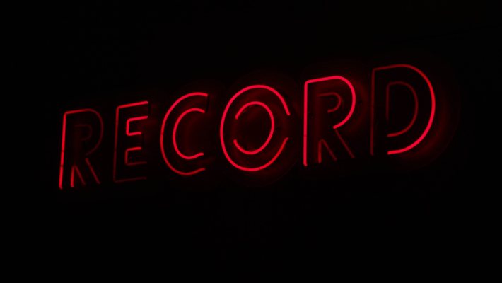 Leuchtreklame, Aufschrift: Record