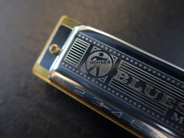Hohner Blues Harp MS Prägung Deckelplatte