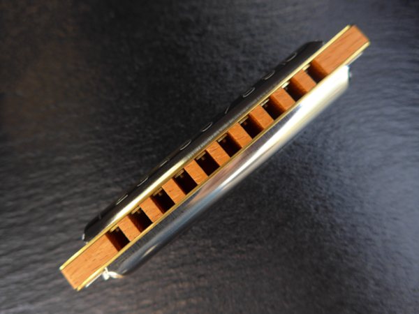 Hohner Blues Harp MS Kanzellenöffnungen