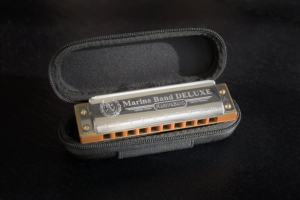 Hohner Marine Band Deluxe im Schutzcase-Etui