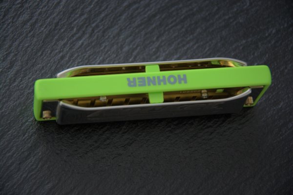 Hohner Rocket Amp Deckelplatten nach hinten weit offen